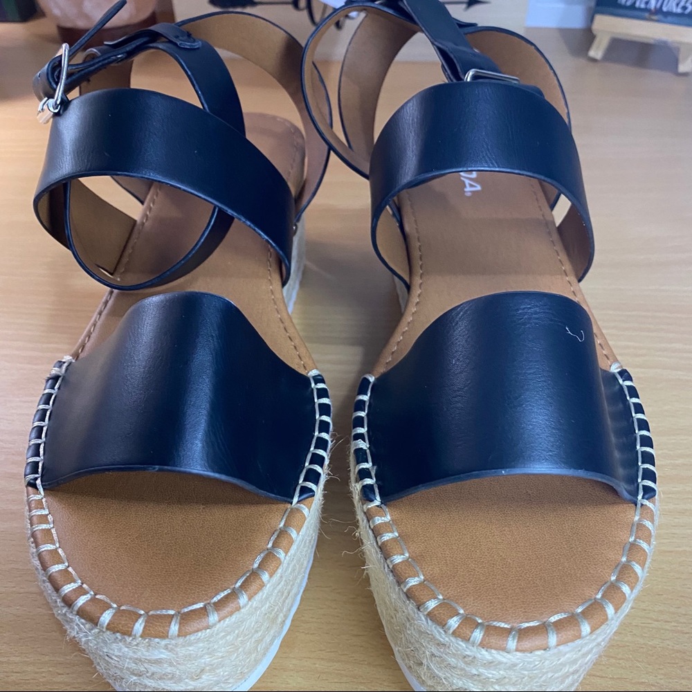 New SODA Black Espadrilles Wedges Sandals